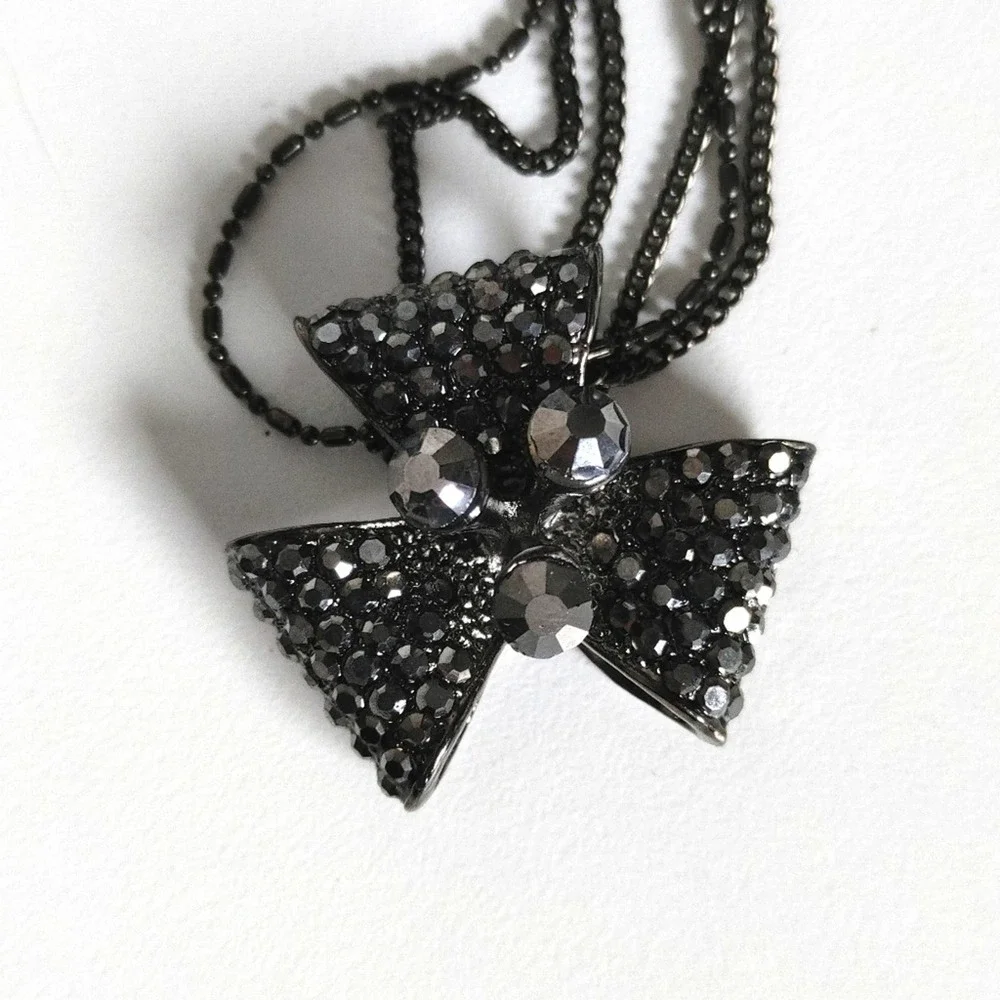 Black Crystal Bow Beaded Choker Necklace - Picture 2 of 6